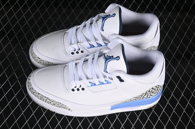 Air Jordan 3 Retro "UNC"