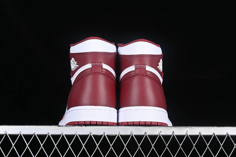 Air Jordan 1 Retro High OG "Artisanal Red"