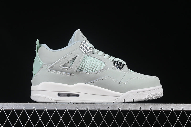 Air Jordan 4 Retro "Seafoam Sail"