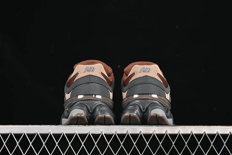 NB 9060 "Phantom Rich Oak"