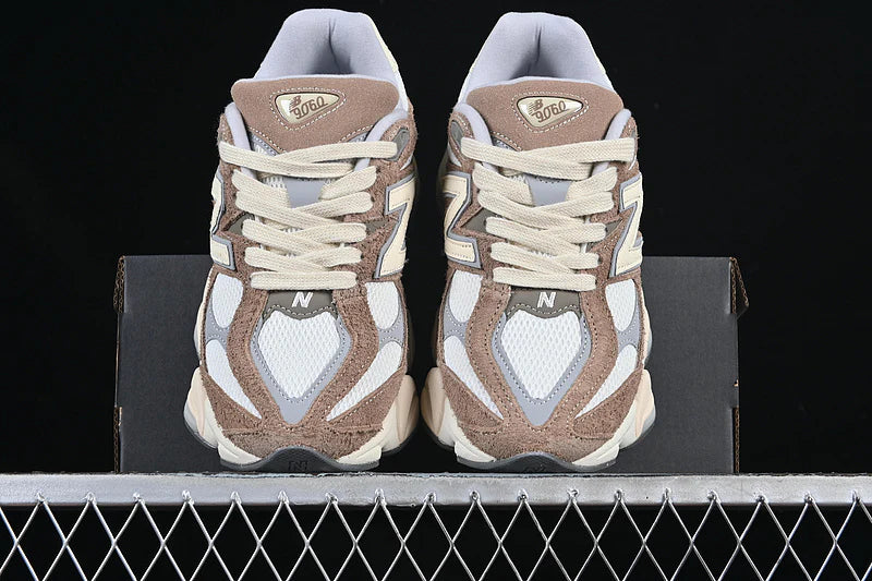 NB 9060 "Driftwood"