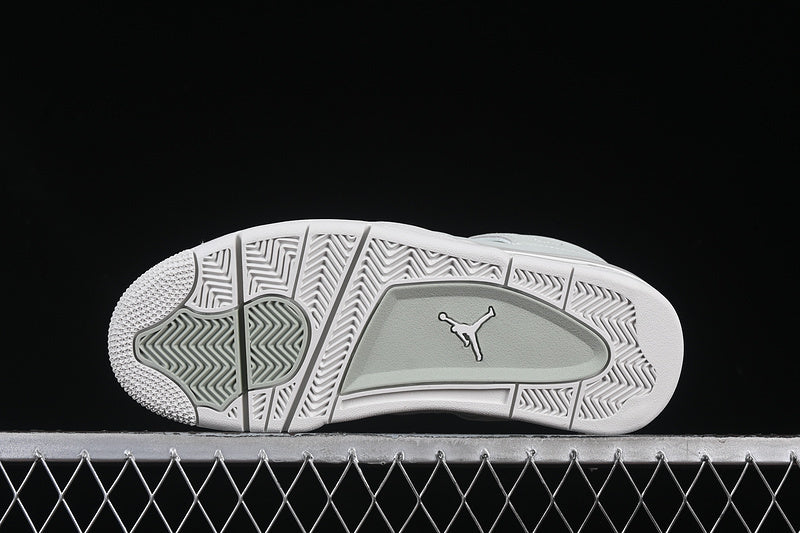 Air Jordan 4 Retro "Seafoam Sail"