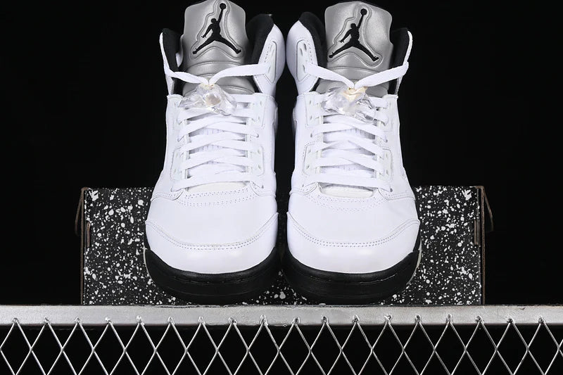 Air Jordan 5 Retro "White Black"
