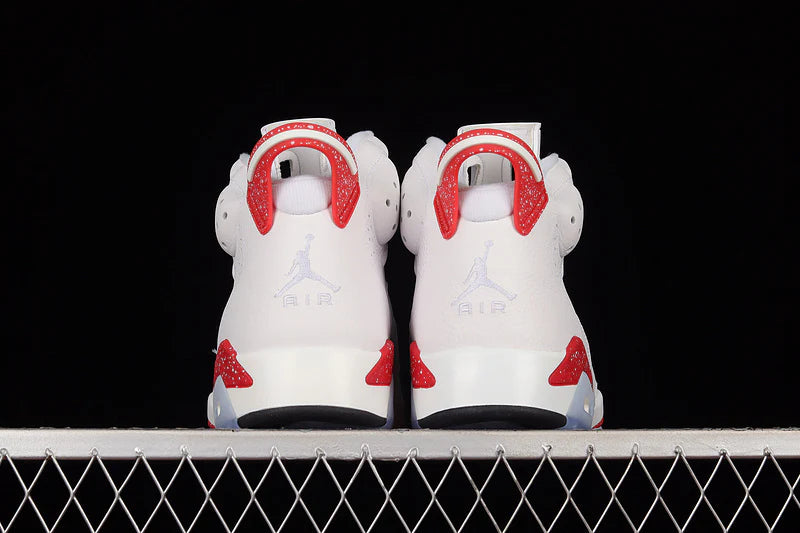 Air Jordan 6 Retro "Red Oreo"
