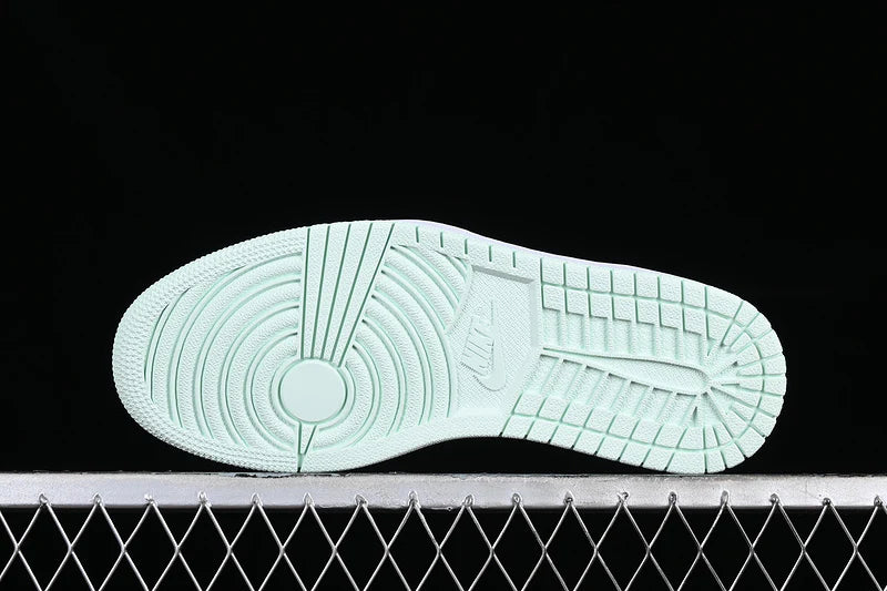 Air Jordan 1 Retro High OG NRG "Iglo"