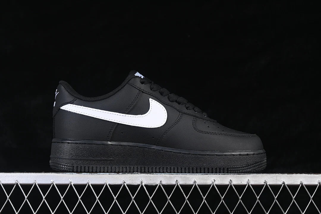 Nike Air Force 1 "All Black & White"