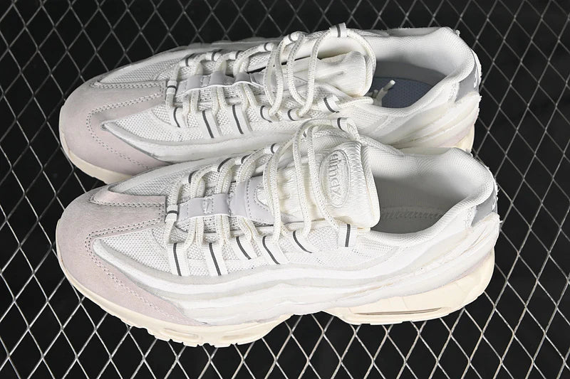 Nike Air Max 95 x Comme Des Garçons "beige and white"
