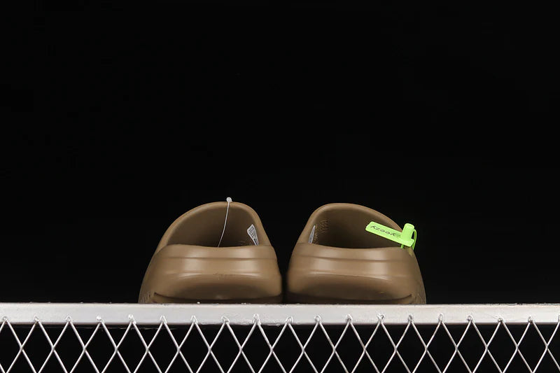 Adidas Yeezy Slide "Ochre"
