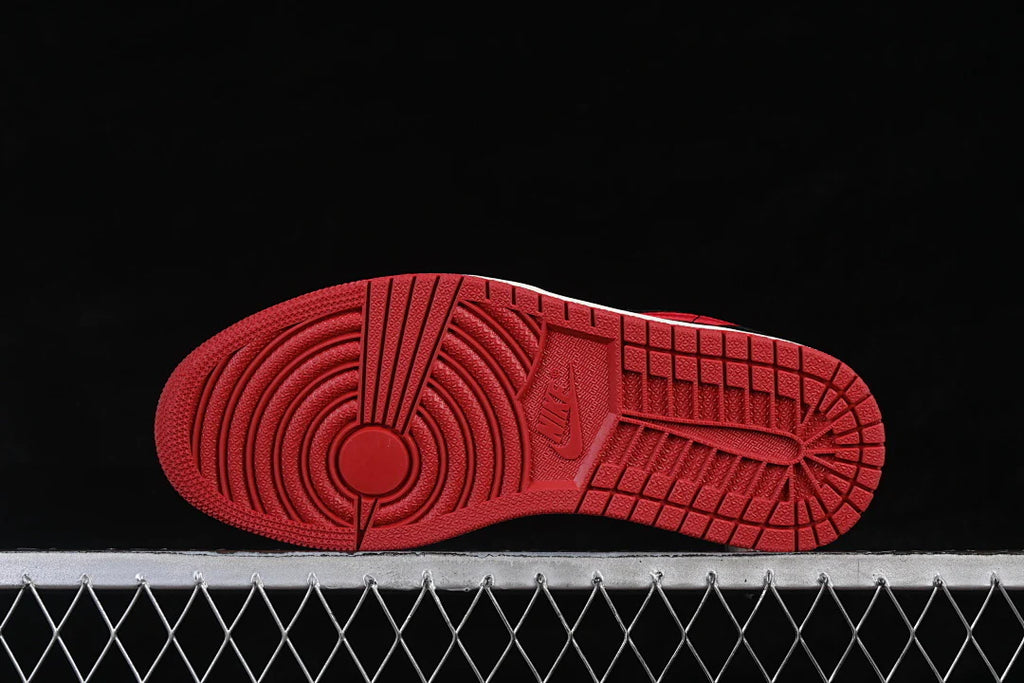 Air Jordan 1 Retro Low "Bred"