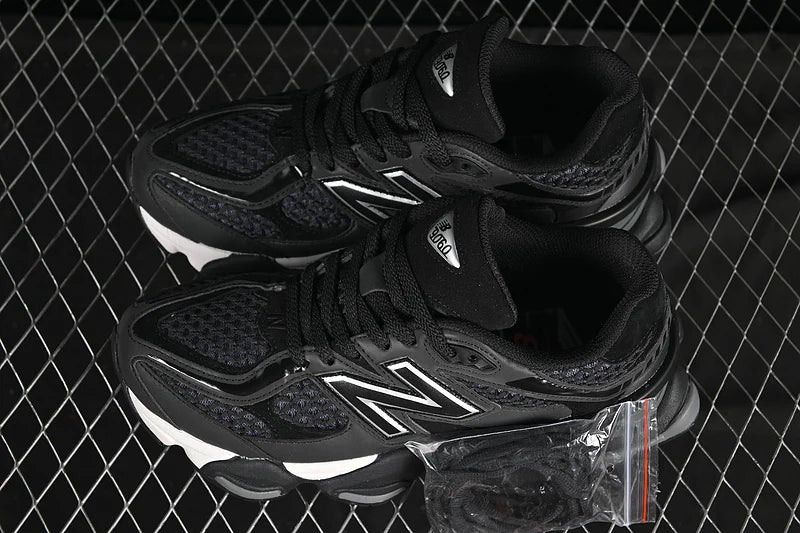 NB 9060 "All Black/White"