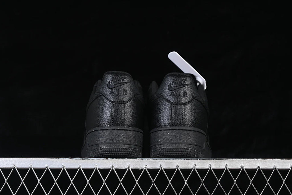 Nike Air Force 1 "Black Leather"