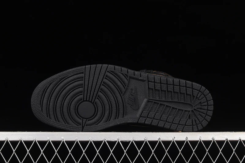 Air Jordan 1 Retro High OG "Black Metallic Gold"