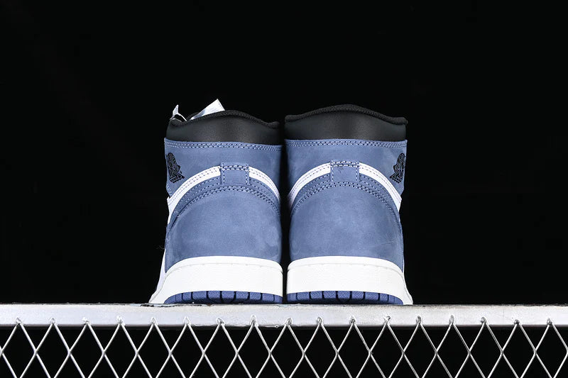 Air Jordan 1 Retro High OG "Blue Moon"