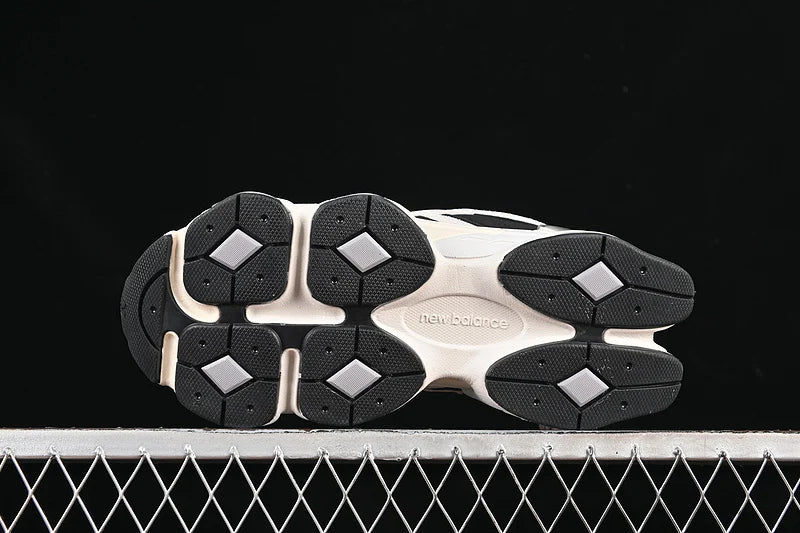 NB 9060 "Black/White/Grey"