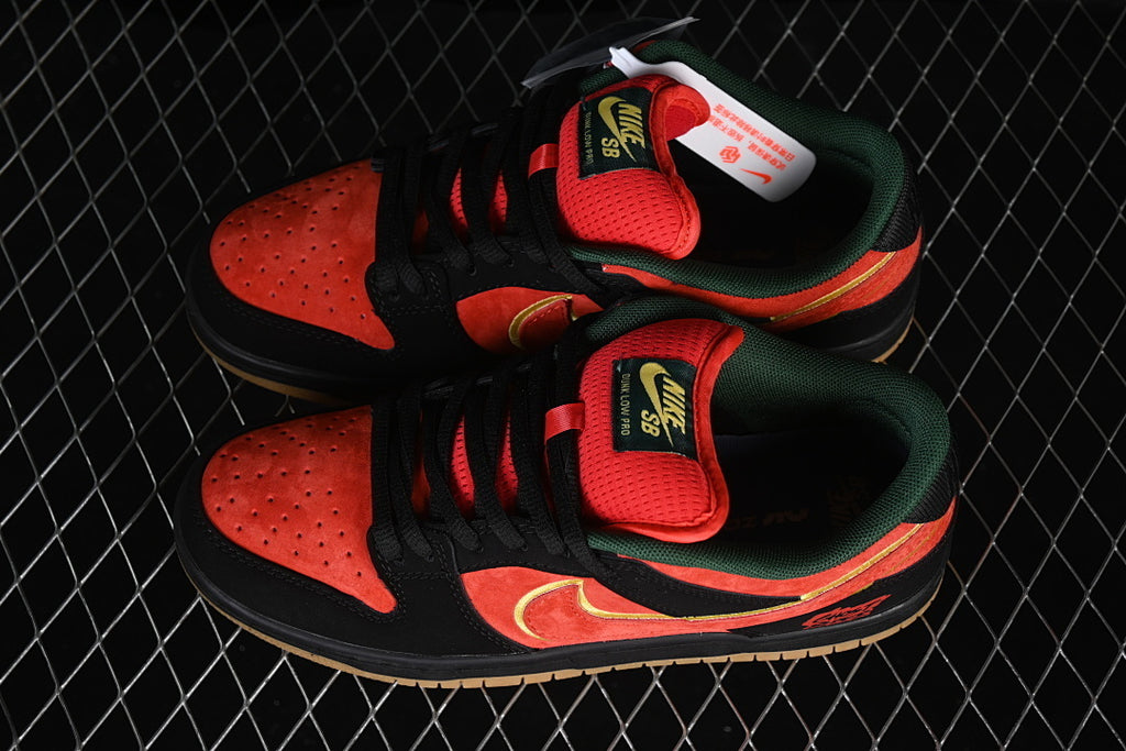 Nike SB Dunk Low "Seattle Supersonics"