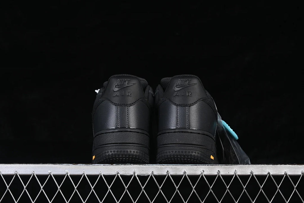 Air Force 1 Black Vibram – Premier