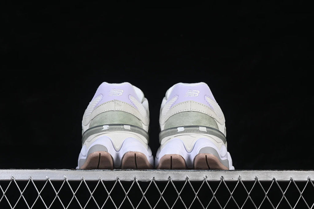 NB 9060 "Garter Snake with Pearl Grey"