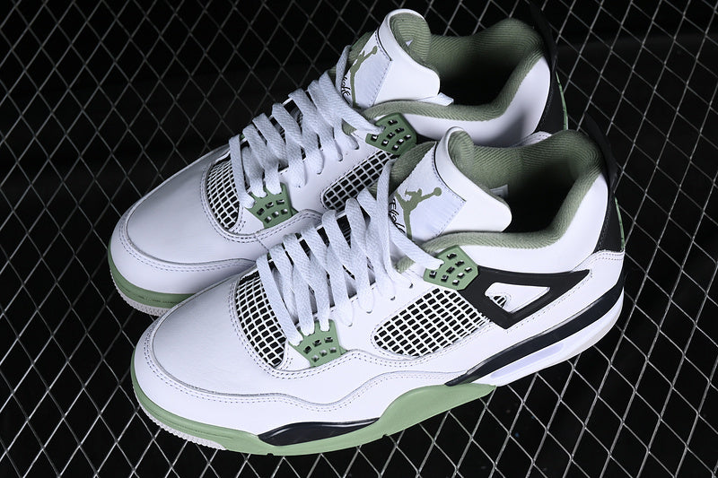 Air Jordan 4 Retro "Seafoam"