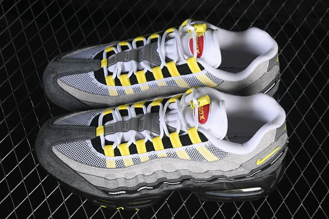 Nike Air Max 95 x UNDEFEATED "Geo Shanghai"