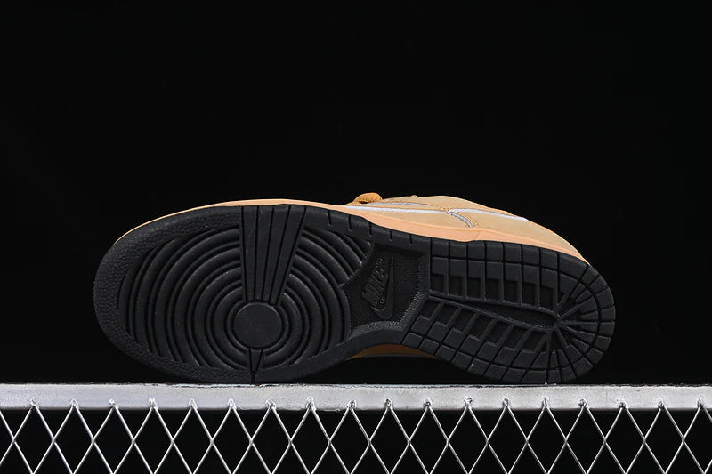 Nike SB Dunk Low "Wheat"