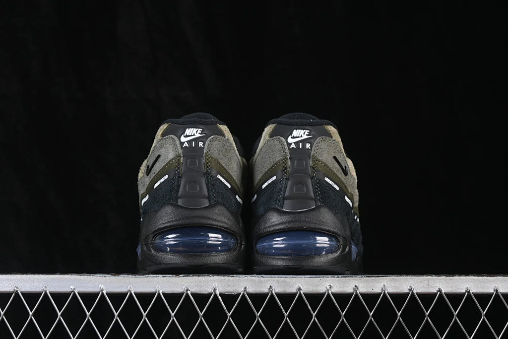 Nike Air Max 95 x UNDEFEATED "La Brea"