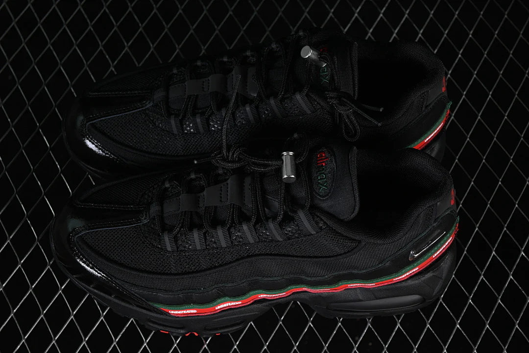 Nike Air Max 95 x UNDEFEATED "Black"