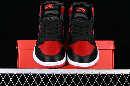 Air Jordan 1 Retro High OG "Satin Bred"