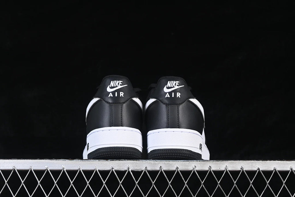 Nike Air Force 1 "Panda"