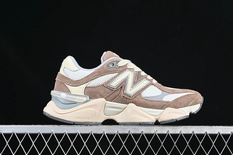 NB 9060 "Driftwood"