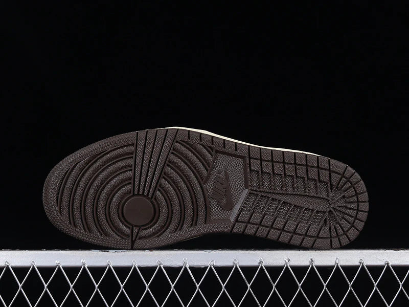 Air Jordan 1 Retro Low OG X Travis Scott "Mocha"