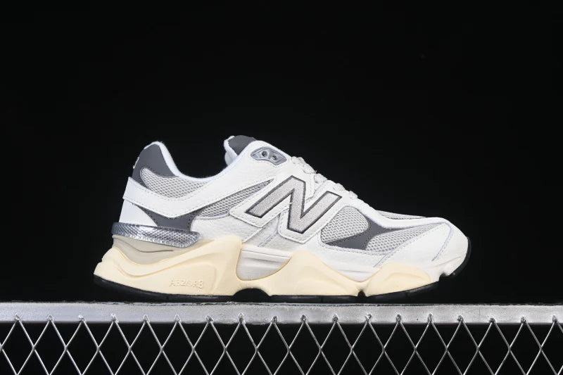 NB 9060 "Sea Salt Castlerock"