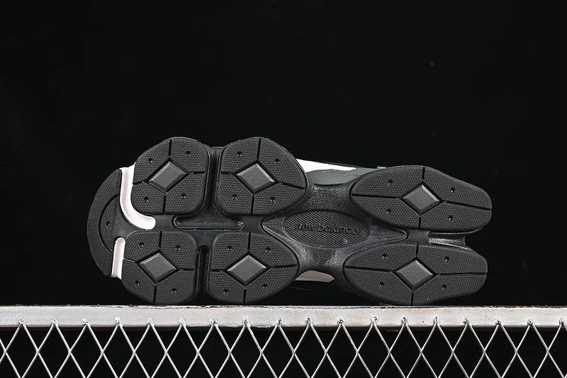 NB 9060 "All Black/White"