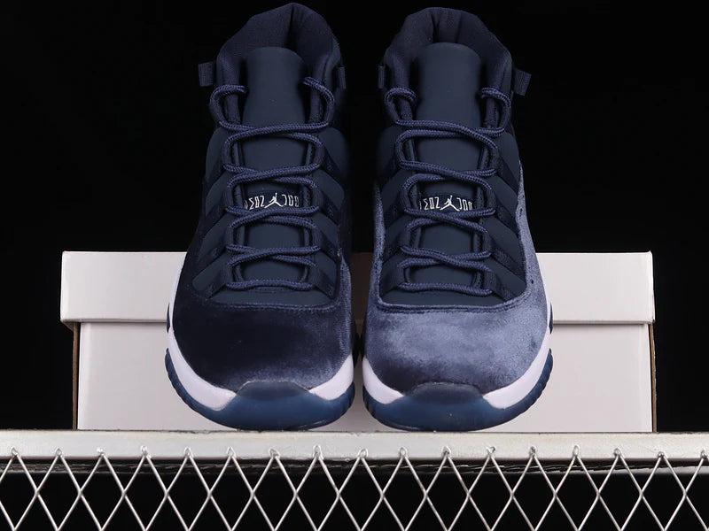 Air Jordan 11 Retro "Midnight Navy"