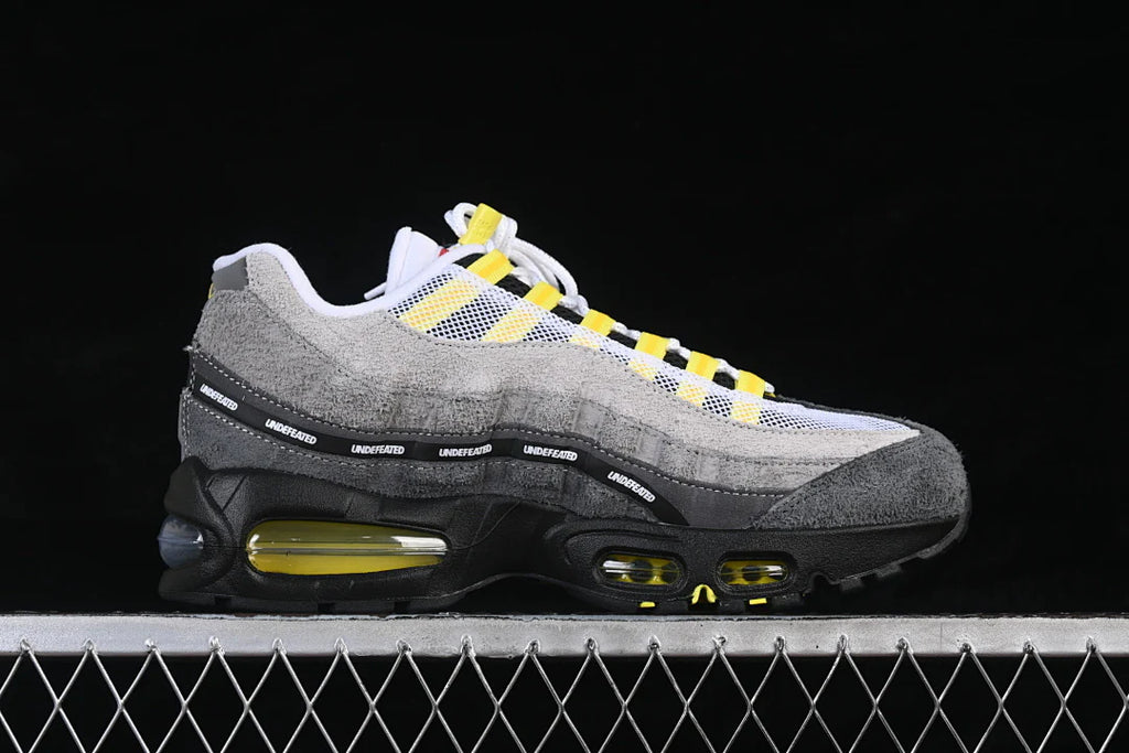 Nike Air Max 95 x UNDEFEATED "Geo Shanghai"