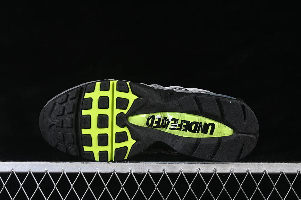 Nike Air Max 95 x UNDEFEATED "Geo NYC Neon"