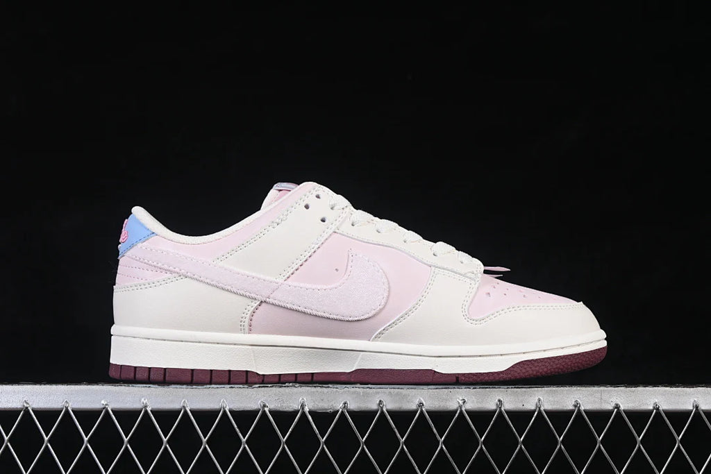 Nike SB Dunk Low "Love"