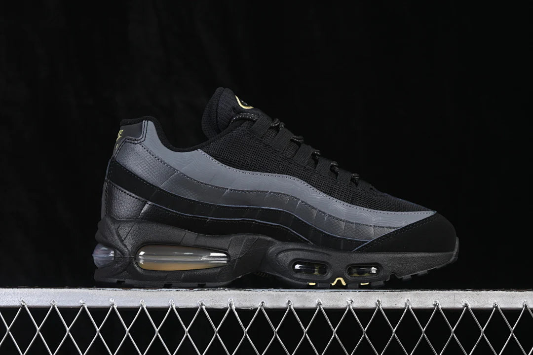 Nike Air Max 95 "Batman"