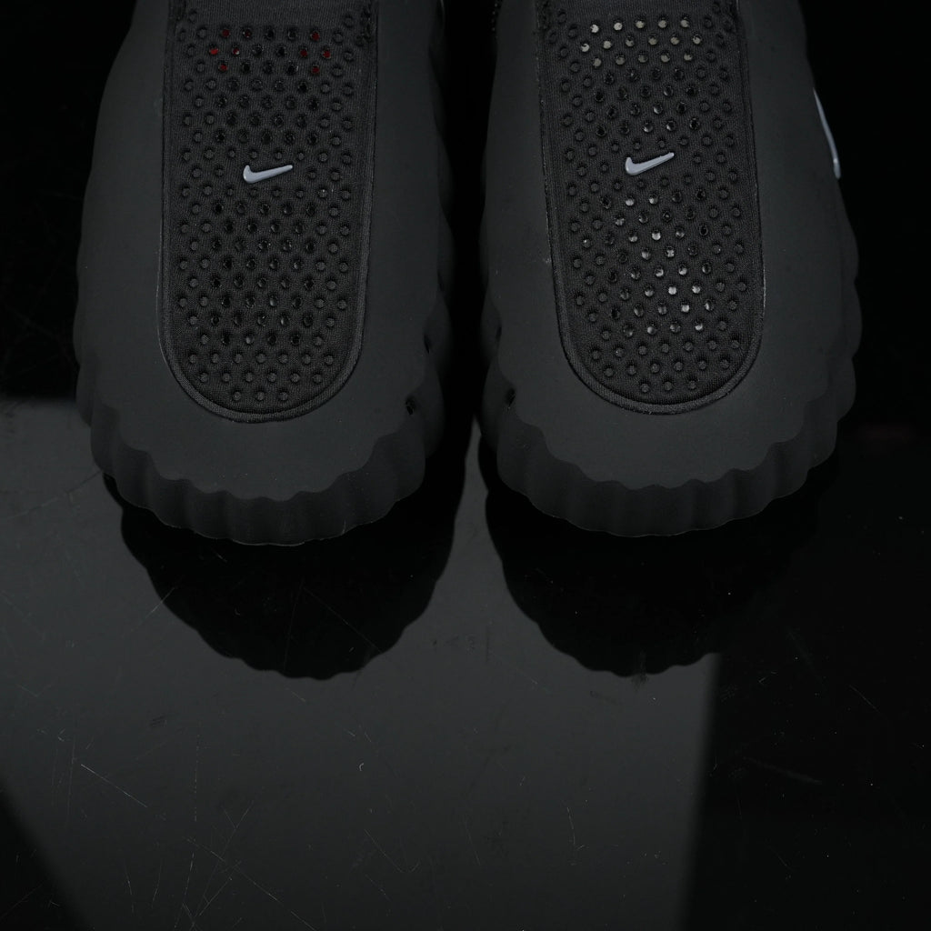 Nike Mind 001 "Black Hyper Crimson"