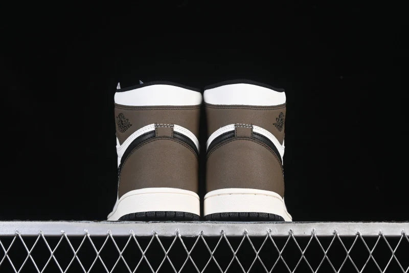 Air Jordan 1 Retro High OG "'Dark Mocha"