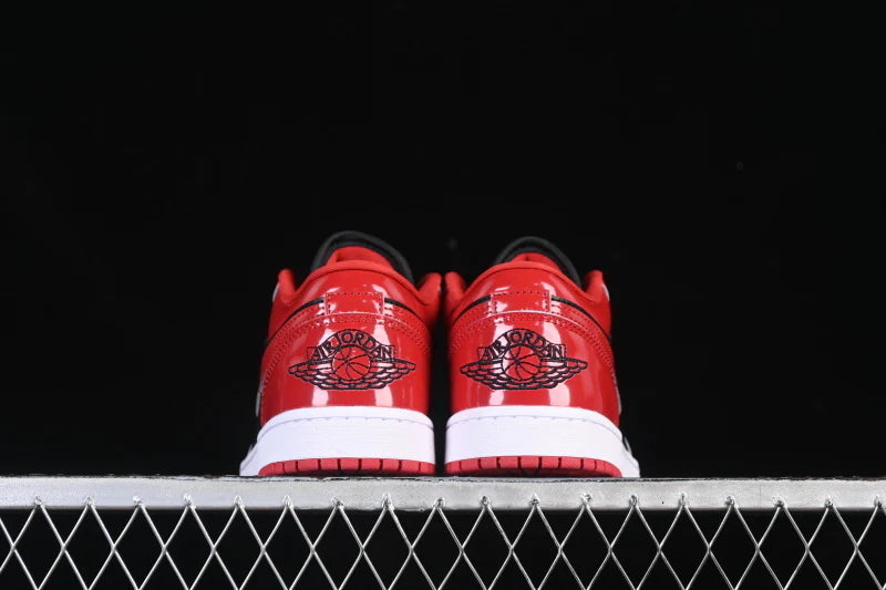 Air Jordan 1 Retro Low "Varsity Red Black"