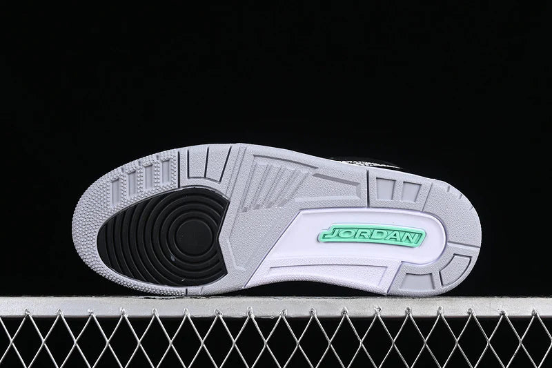 Air Jordan 3 Retro "Green Glow"