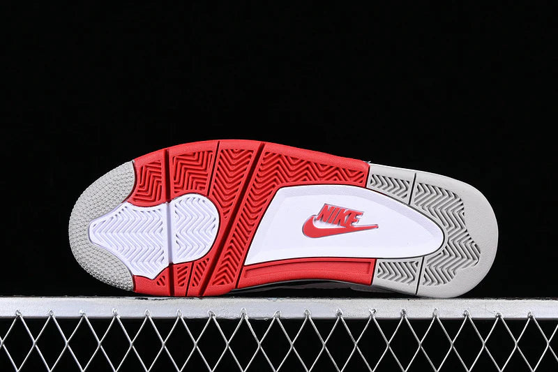 Air Jordan 4 Retro "Fire Red"