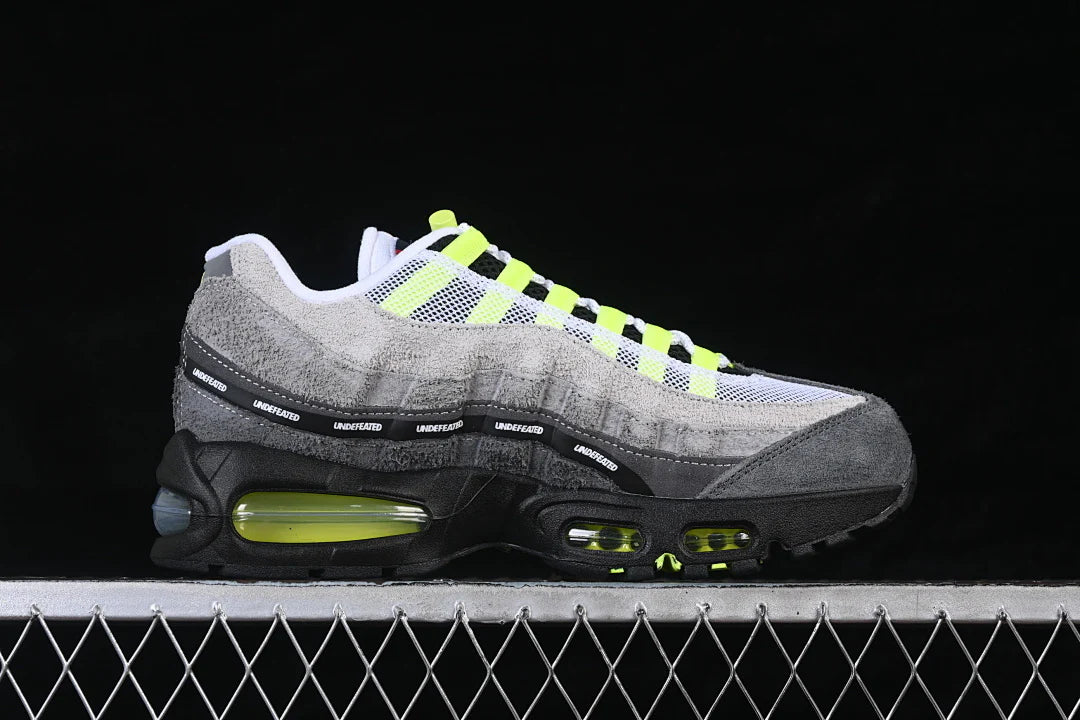 Nike Air Max 95 x UNDEFEATED "Geo NYC Neon"