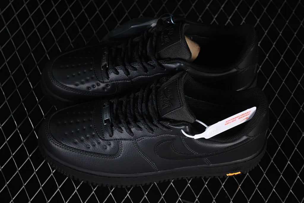 Air Force 1 Black Vibram – Premier