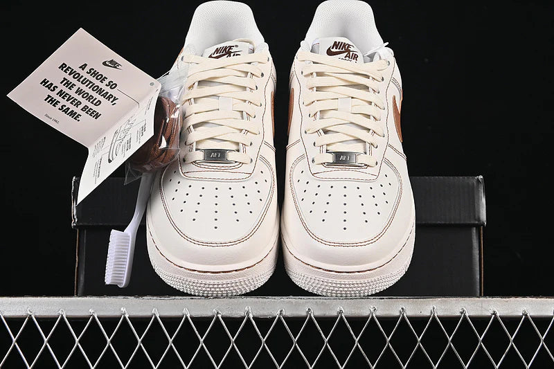 Nike Air Force 1 '07 LV8 "Ivory/Saddle Brown"