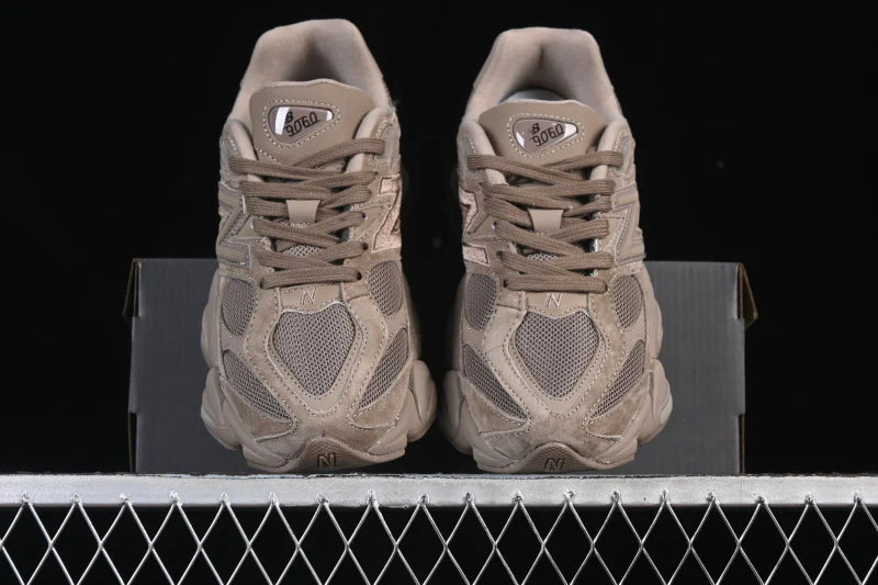 NB 9060 "Chestnut"
