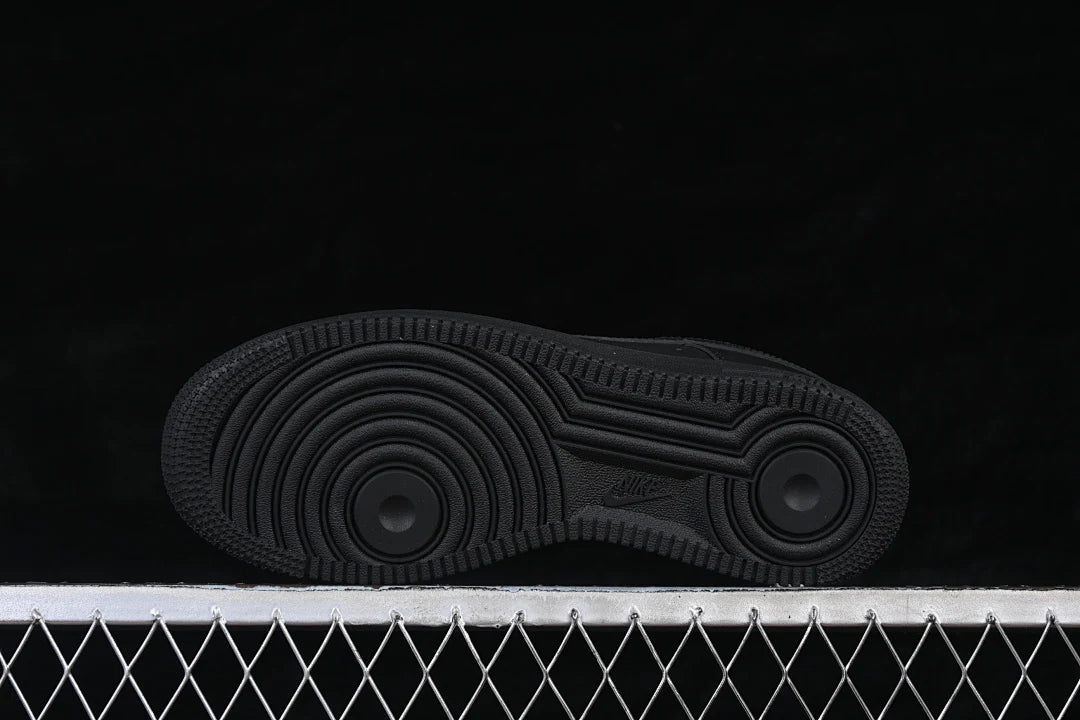 Nike Air Force 1 "Blackout"
