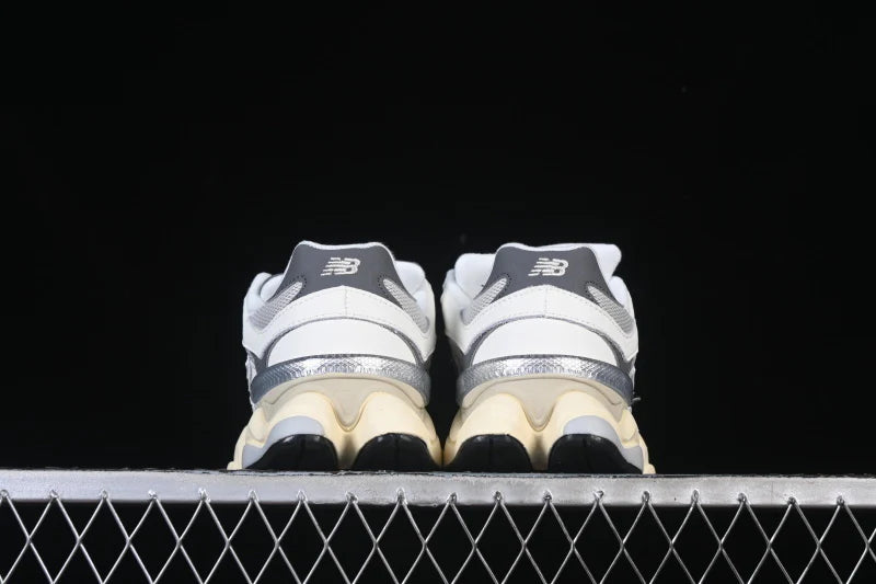 NB 9060 "Sea Salt Castlerock"