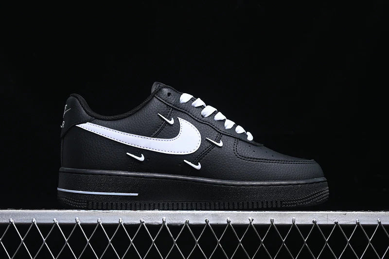Nike Air Force 1 "Black/White/"