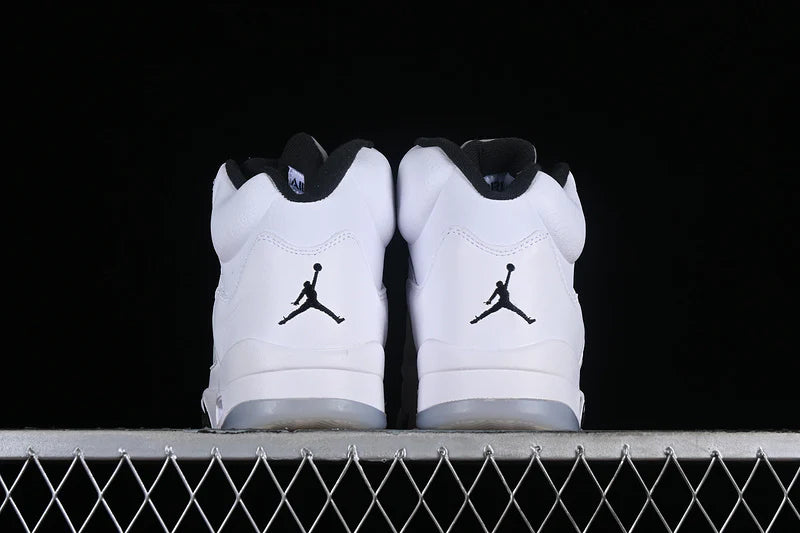 Air Jordan 5 Retro "Metallic Silver"